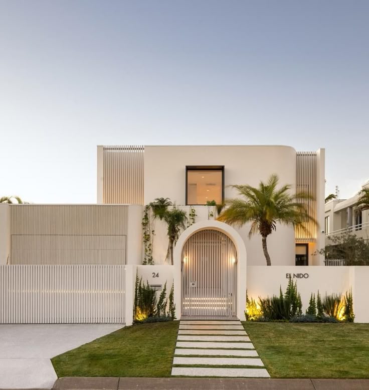 Inspirasi desain villa mewah minimalis